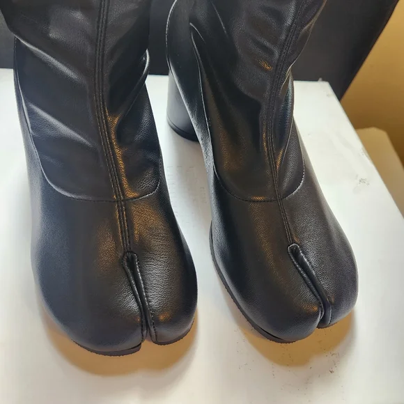 Maison Martin Margiela tabi sock boots size 35 BNWB - Picture 8 of 12